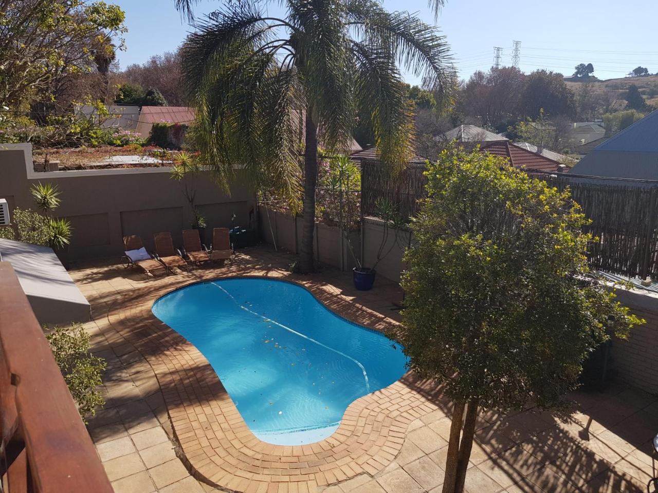 Отель Mi Casa Su Casa Randburg Экстерьер фото